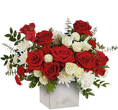 Teleflora's Loves Me Bouquet