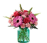 The FTD® Gifts from the Garden Bouquet is a sweet surprise of pink and white flowers arranged in a cute cube vase, perfect for anytime. Trust Canada Flowers with your Gifts from the Garden of flowers delivered across Canada.